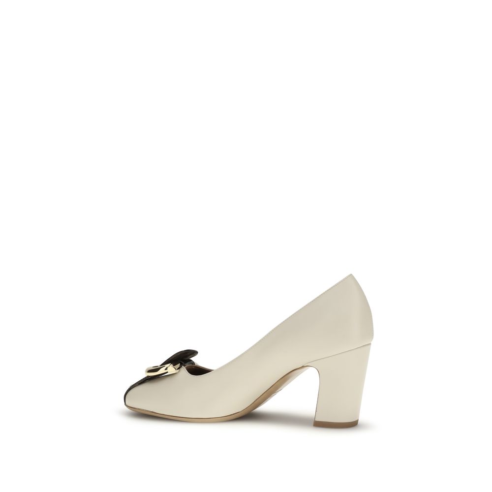 Ferragamo Beige Calf Leather Bos Taurus High Heel Pumps - immagine 3