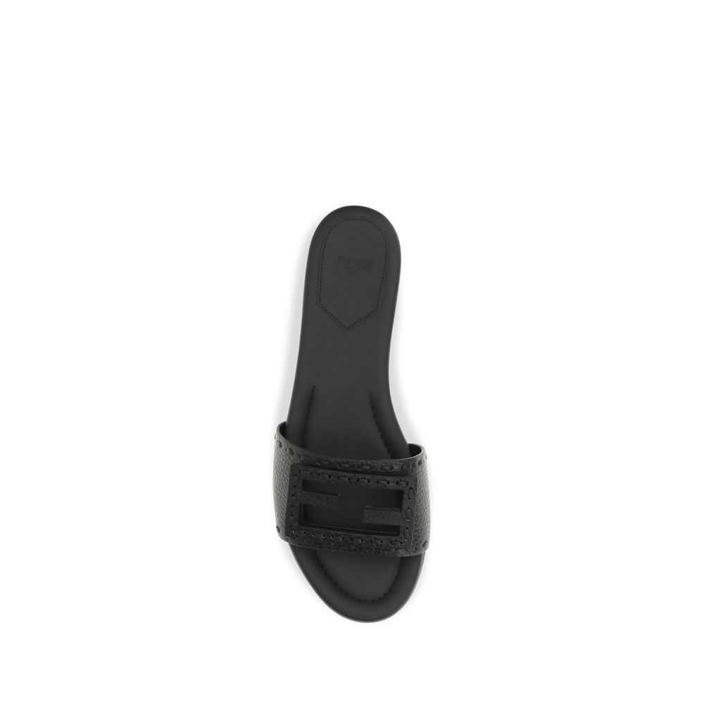 Fendi Black Calf Leather Bos Taurus Flat Sandals - immagine 4